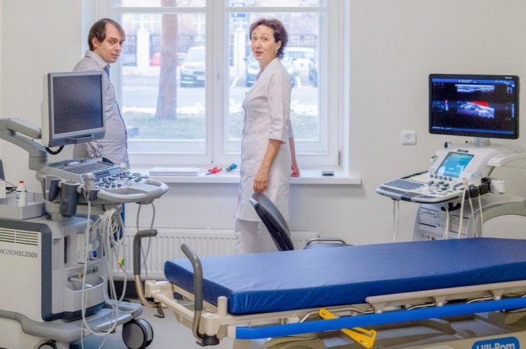 Больнице имени Георгия Сперанского передали в дар 3D-очки виртуальной реальности. Фото: сайт мэра Москвы Больнице имени Георгия Сперанского передали в дар 3D-очки виртуальной реальности. Фото: сайт мэра Москвы
